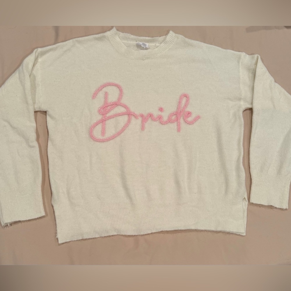 Le Lis Women's Soft Cream Sweater